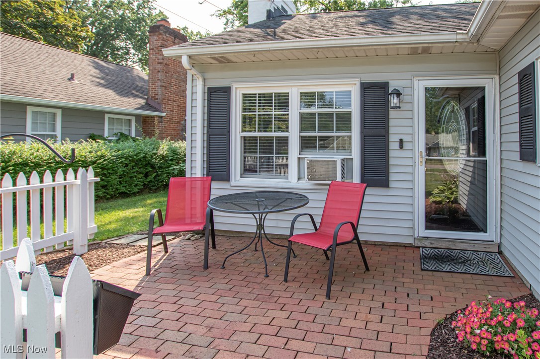 Kew Gardens 03 - Residential