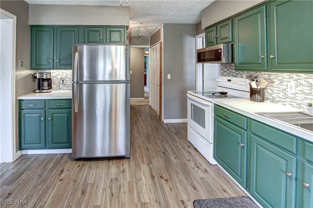 Kew Gardens 03 - Residential