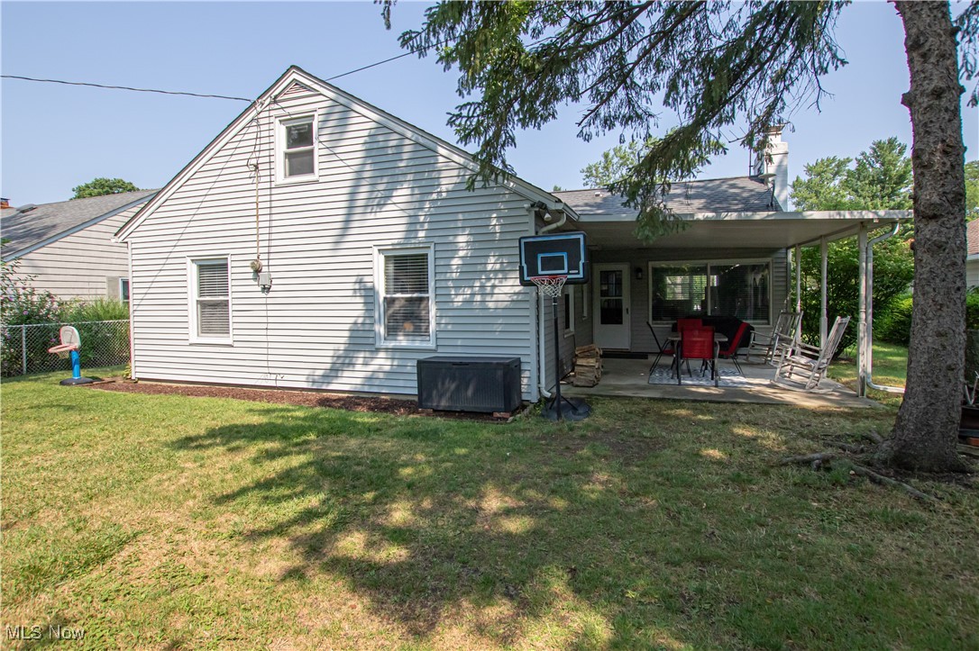 Kew Gardens 03 - Residential