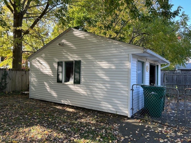 7402 Rockingham Road, Mentor, Ohio image 9