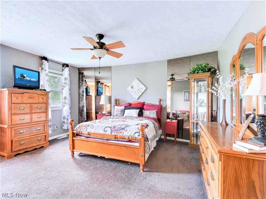 Country Club Twnhs North Condo - Residential