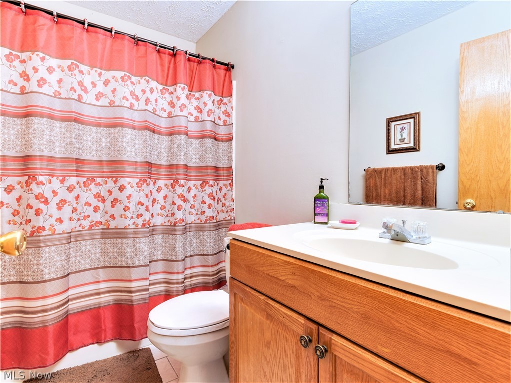 Country Club Twnhs North Condo - Residential