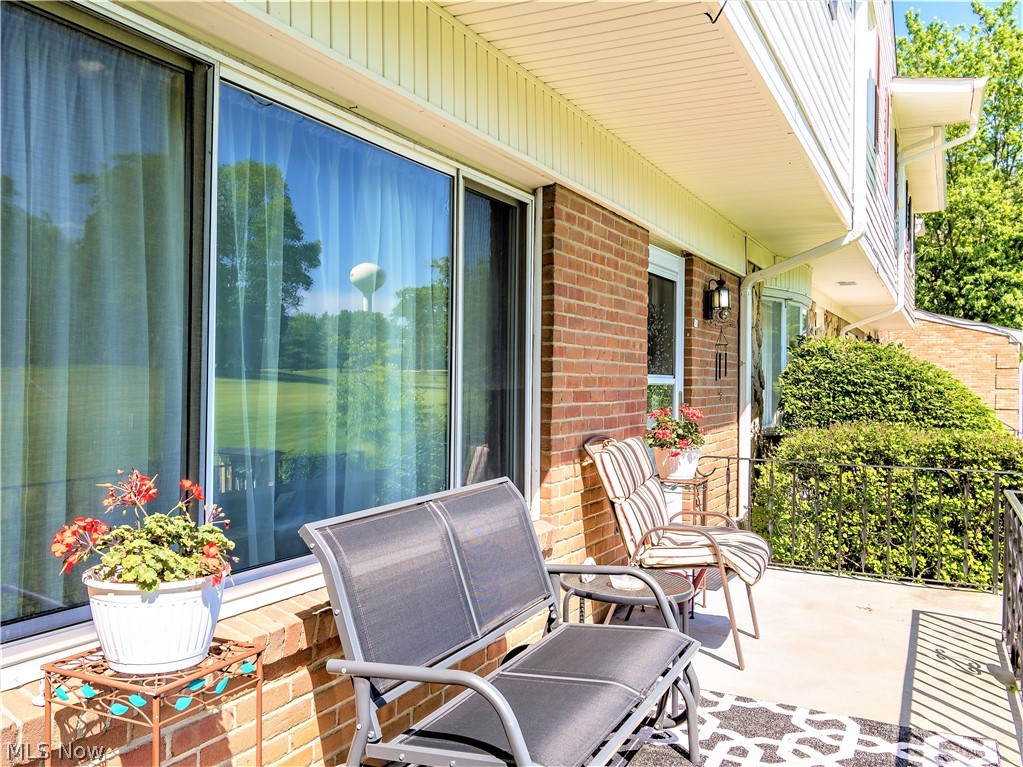 Country Club Twnhs North Condo - Residential