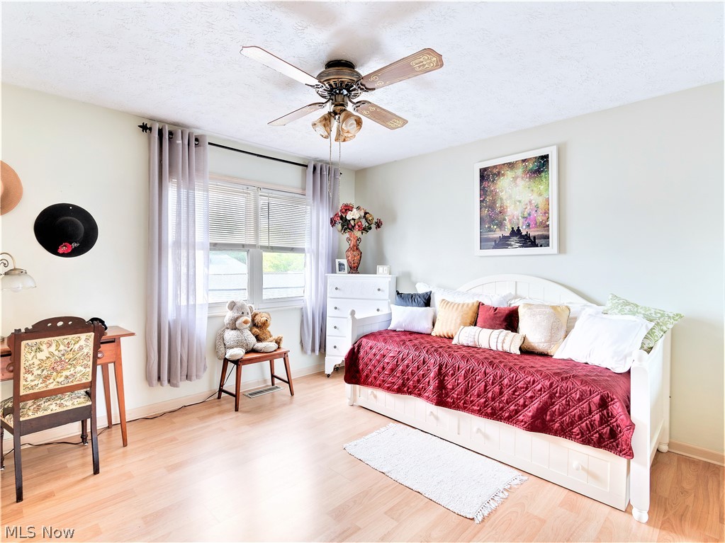 Country Club Twnhs North Condo - Residential