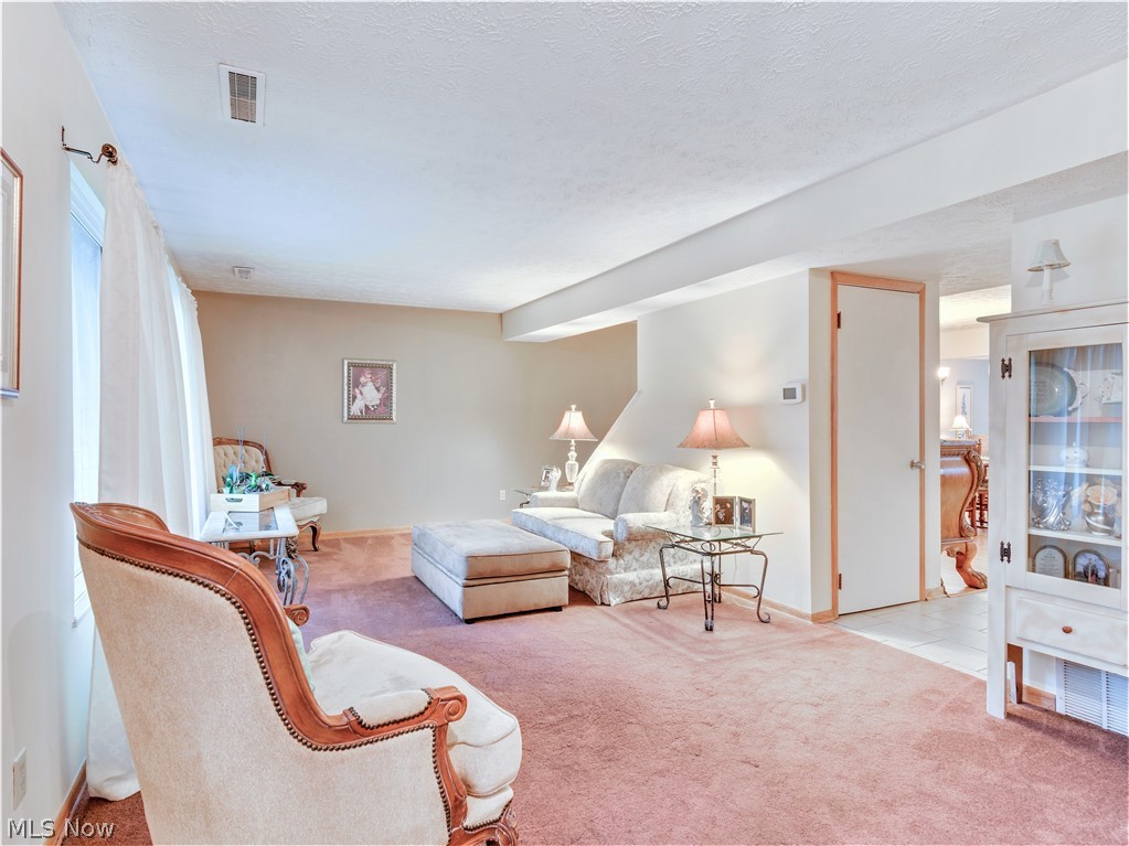 Country Club Twnhs North Condo - Residential