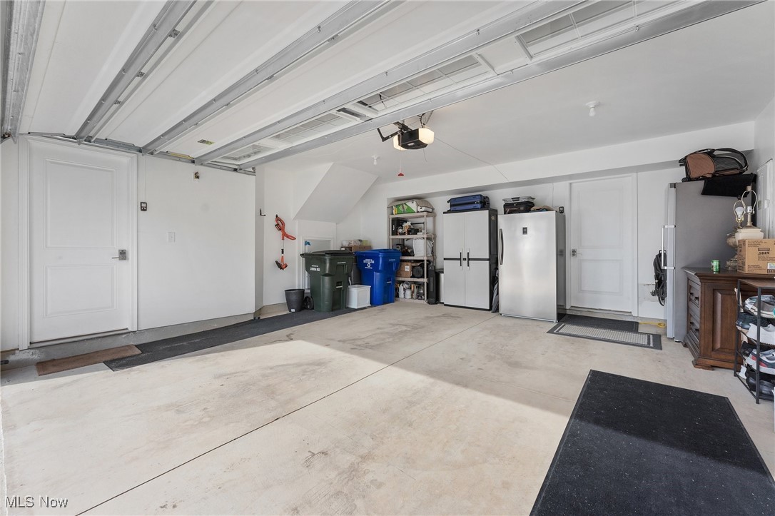 4006 N Steels Circle, Stow, Ohio image 32