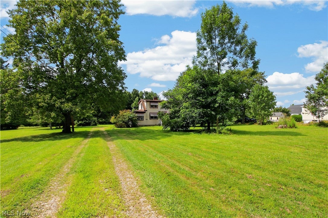 8476 Ravenna Road
