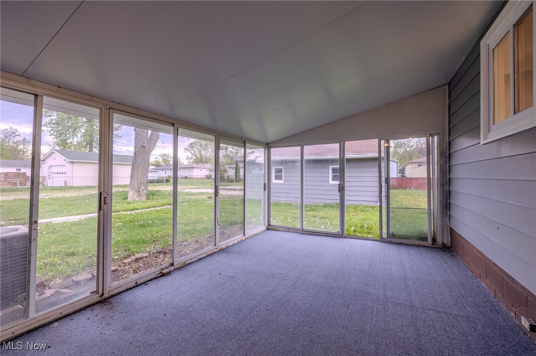 34690 Beach Park Avenue, Eastlake, Ohio image 28