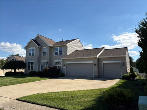 Homes For Sale - 203 Rivers Edge Drive<br/> Amherst, OH 44001
