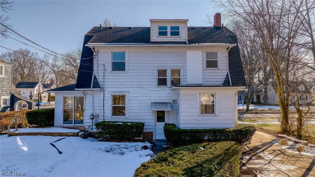 Photo of 815 Broad Boulevard, Cuyahoga Falls, OH 44221 (MLS # 5187507)