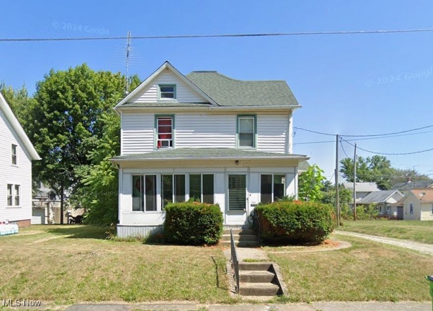 Rare Opportunity! Walk to University of Mount Union.  Duplex or Single unit, great investment! Purchase all 4 homes, available individually or as a package deal!Addresses are: 118 S Mckinley, 234 Rosenberry, 228 W Oxford. Call for details or to schedule a private showing.