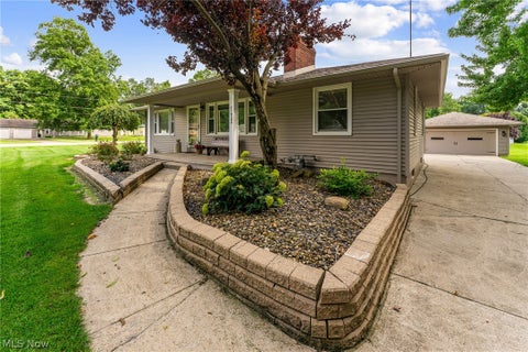 Tiny photo for 82 Ward Avenue, New Middletown, OH 44442 (MLS # 5239769)