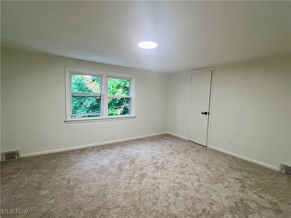 University Pkwy Resub 01 - Residential Lease