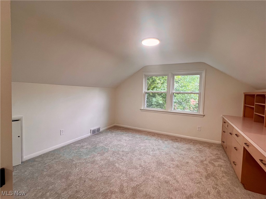 University Pkwy Resub 01 - Residential Lease