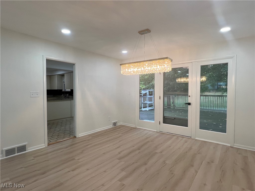 University Pkwy Resub 01 - Residential Lease