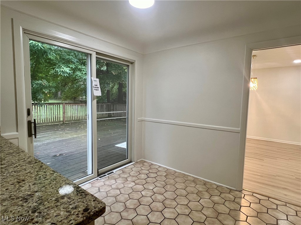 University Pkwy Resub 01 - Residential Lease