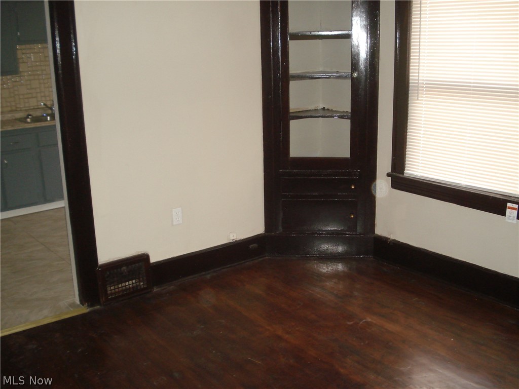 East Blvd - Residential Income