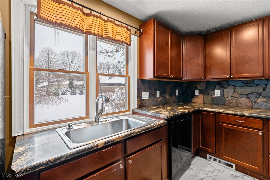 Aurora Shores Sub #11 - Residential