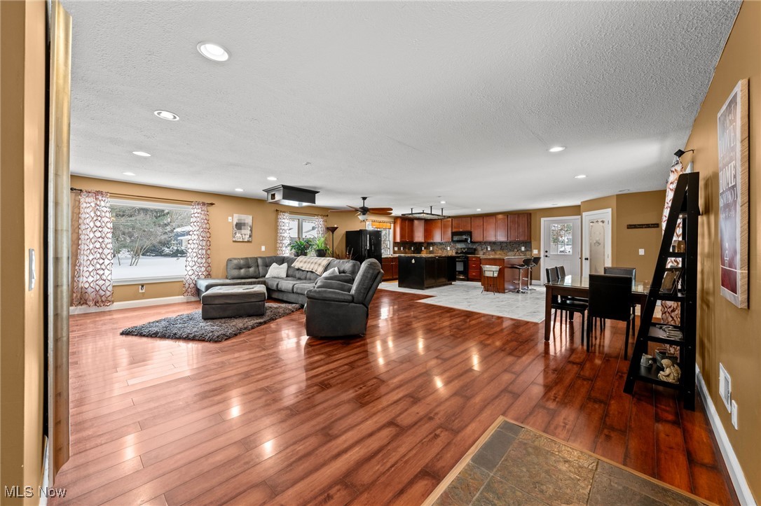 Aurora Shores Sub #11 - Residential