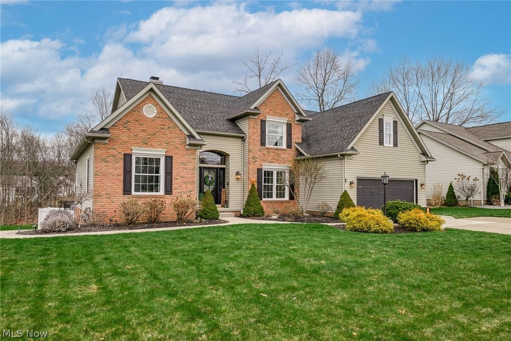 Photo of 5150 Bayside Lake Boulevard, Stow, OH 44224 (MLS # 5194342)