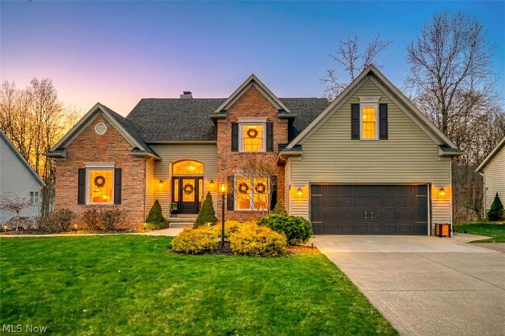 Photo of 5150 Bayside Lake Boulevard, Stow, OH 44224 (MLS # 5194342)