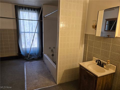 Tiny photo for 749 Greene Street, Marietta, OH 45750 (MLS # 5179875)