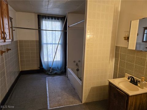 Tiny photo for 749 Greene Street, Marietta, OH 45750 (MLS # 5179875)