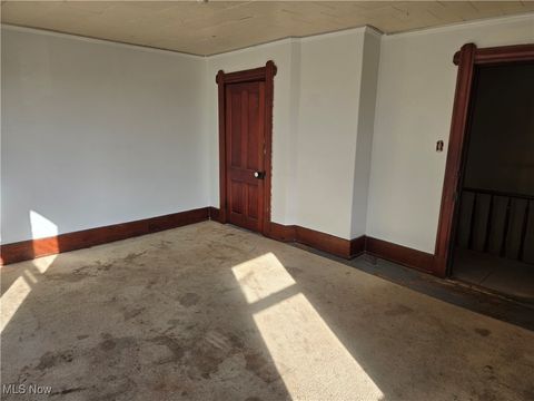 Tiny photo for 749 Greene Street, Marietta, OH 45750 (MLS # 5179875)