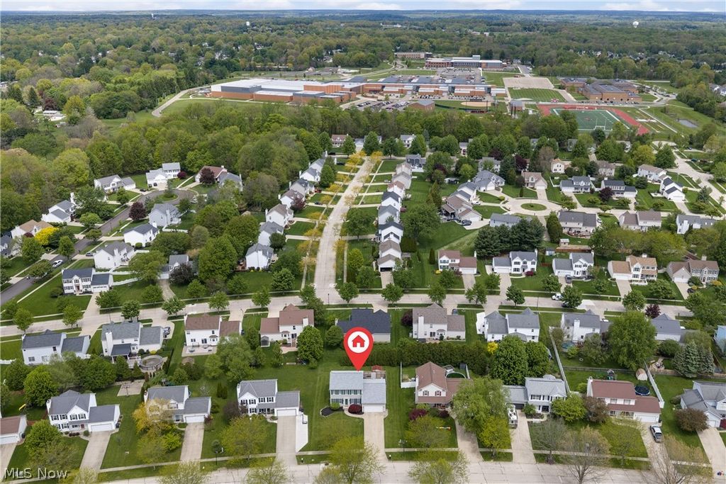 Photo of 668 Oakcrest Drive, Wadsworth, OH 44281 (MLS # 5205060)
