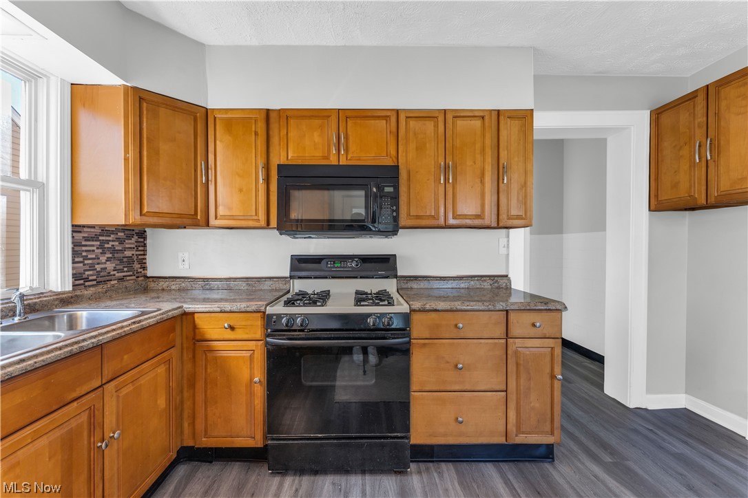 Kangesser Companys East Shr P - Residential Lease