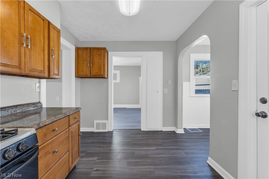 Kangesser Companys East Shr P - Residential Lease