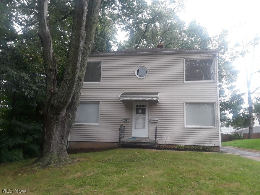 Spacious two bedroom apartment in the heart of Cuyahoga Falls. Upstairs unit, with hardwood floors, neutral colors, galley style kitchen, semi updated bathroom, and a little character. Amenities include garage, paved drive way, off street parking, shared back yard, shared basement, and own laundry hook up. 
Within .5 mile of city park/playground, within 2 miles of shopping, retail, and entertainment at the revitalized front street and Portage Crossing. Close to rt 8 entrance. Middle of Cleveland and Canton. All interested residents must apply online with a $35 application fee.