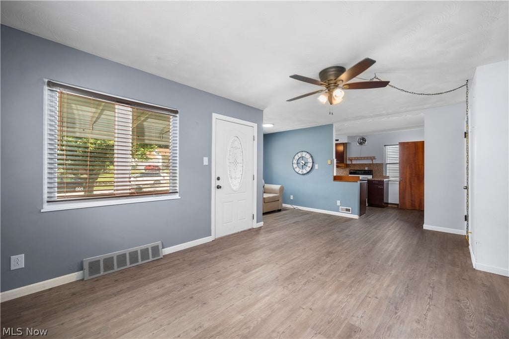 Photo of 130 Roger Avenue, Bellevue, OH 44811 (MLS # 5220912)