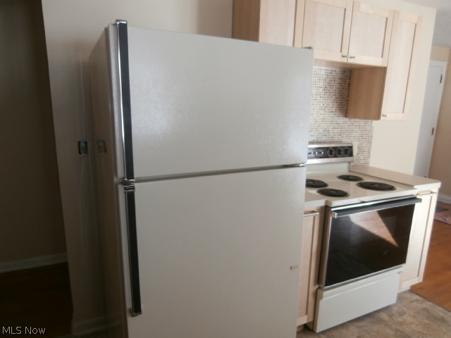 Fairlawn Heights Estate #8 - Residential Lease