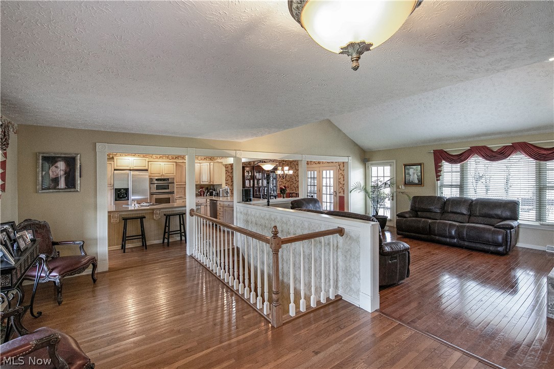 Crestview Manor 4th Add - Residential