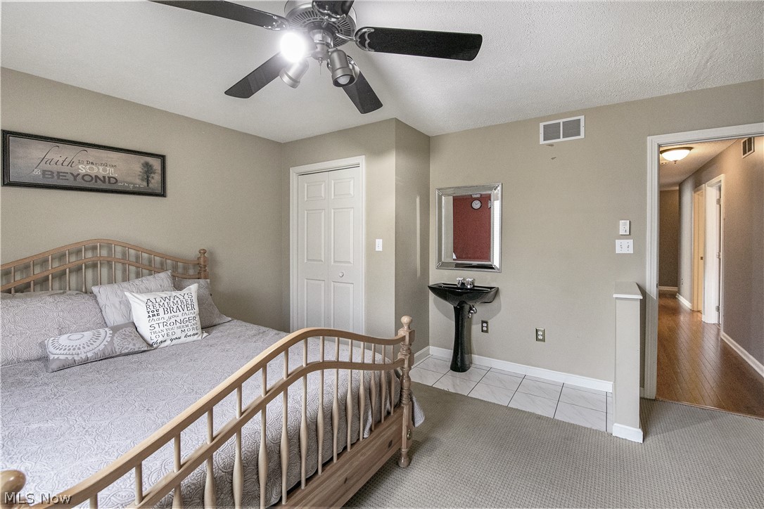 Crestview Manor 4th Add - Residential