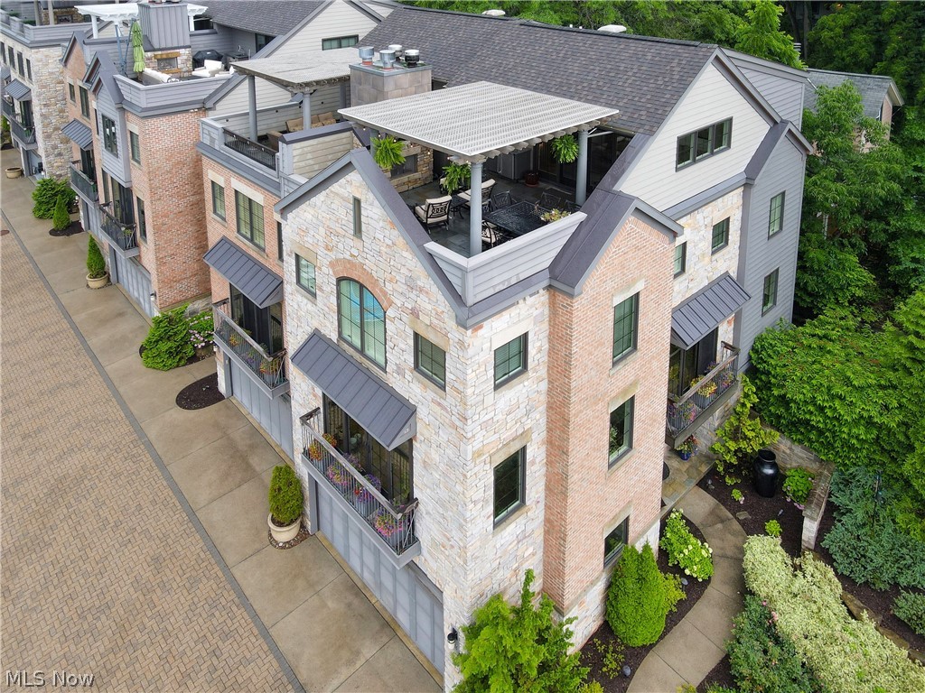 River Walk - Residential Lease