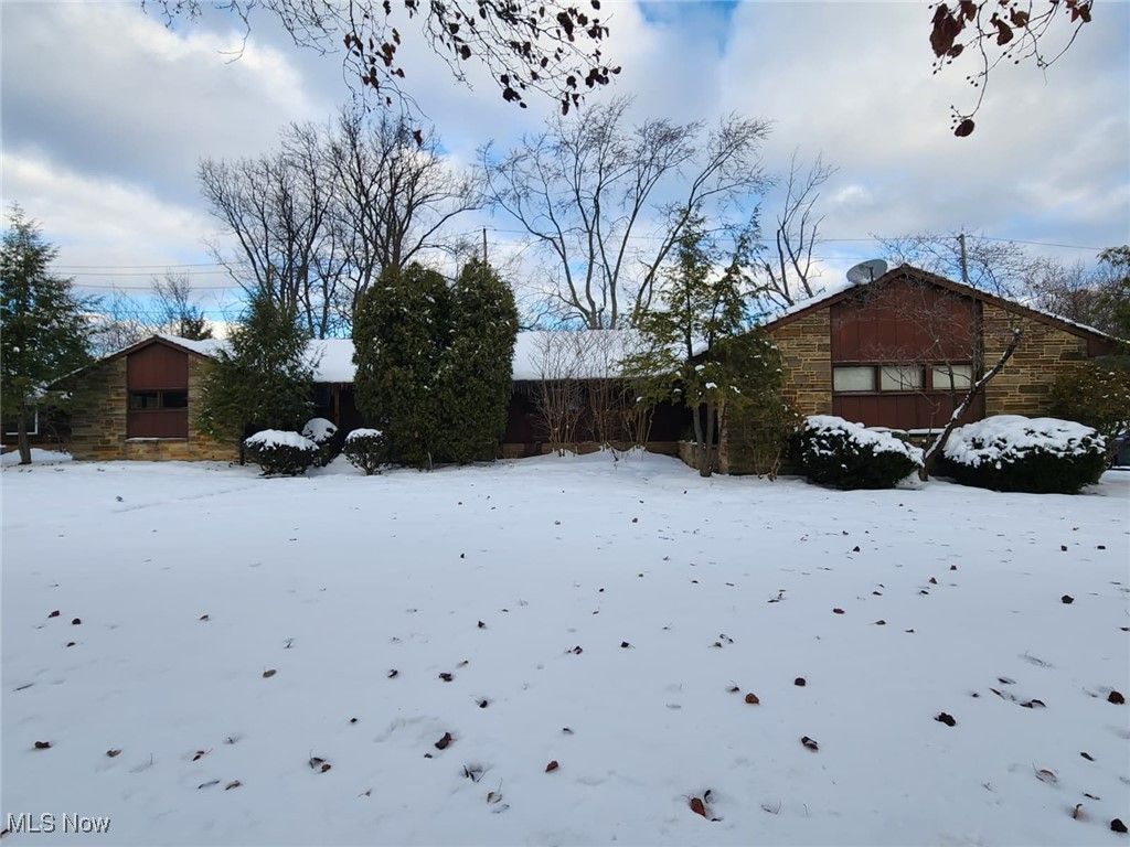 Photo of 23405 Ranch Road, Beachwood, OH 44122 (MLS # 5175679)