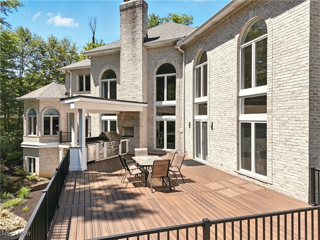 Richfield, Ohio 44286, United States, 5 Bedrooms Bedrooms, ,6 BathroomsBathrooms,Residential,Active,179506