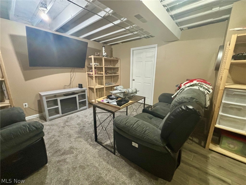 Overlook Condo/Pleasant Lakes - Residential