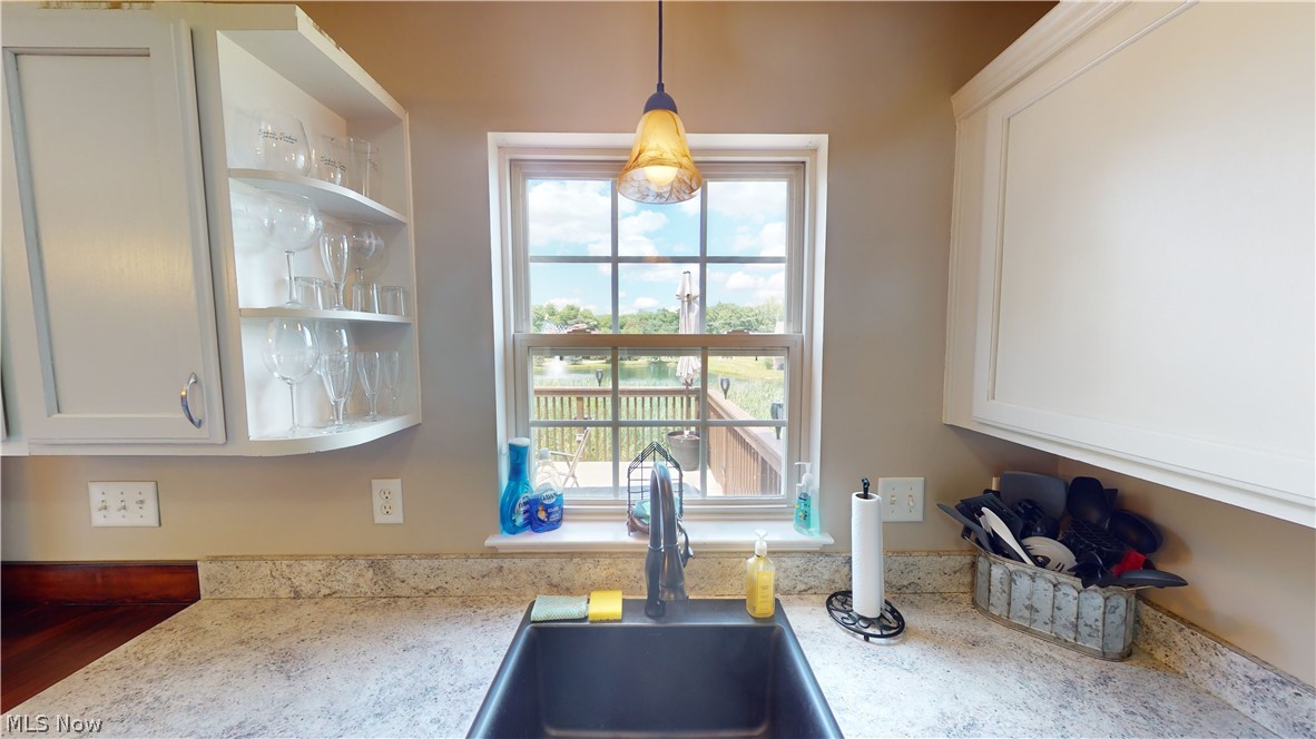 Overlook Condo/Pleasant Lakes - Residential