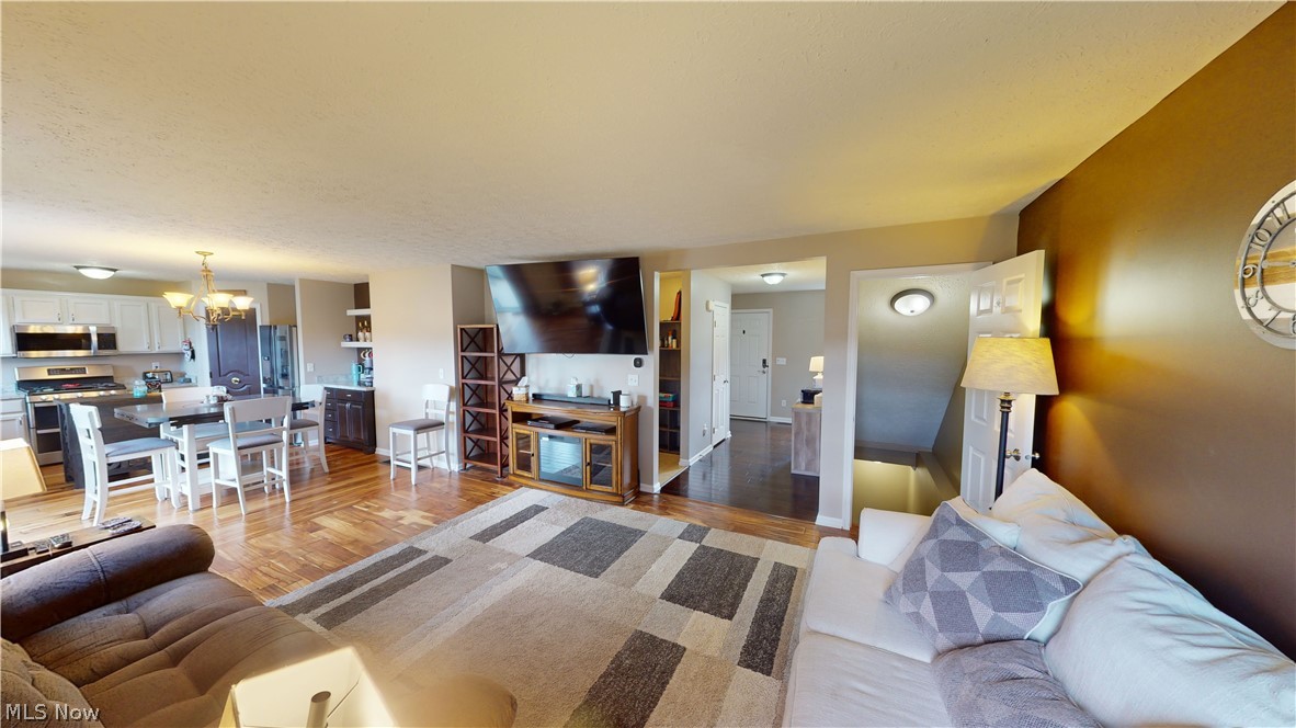 Overlook Condo/Pleasant Lakes - Residential