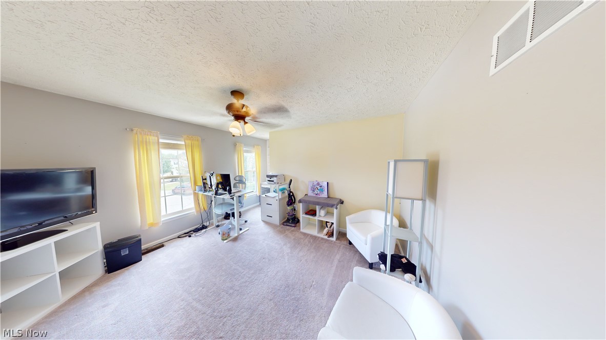 Overlook Condo/Pleasant Lakes - Residential