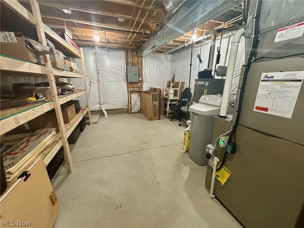 Overlook Condo/Pleasant Lakes - Residential