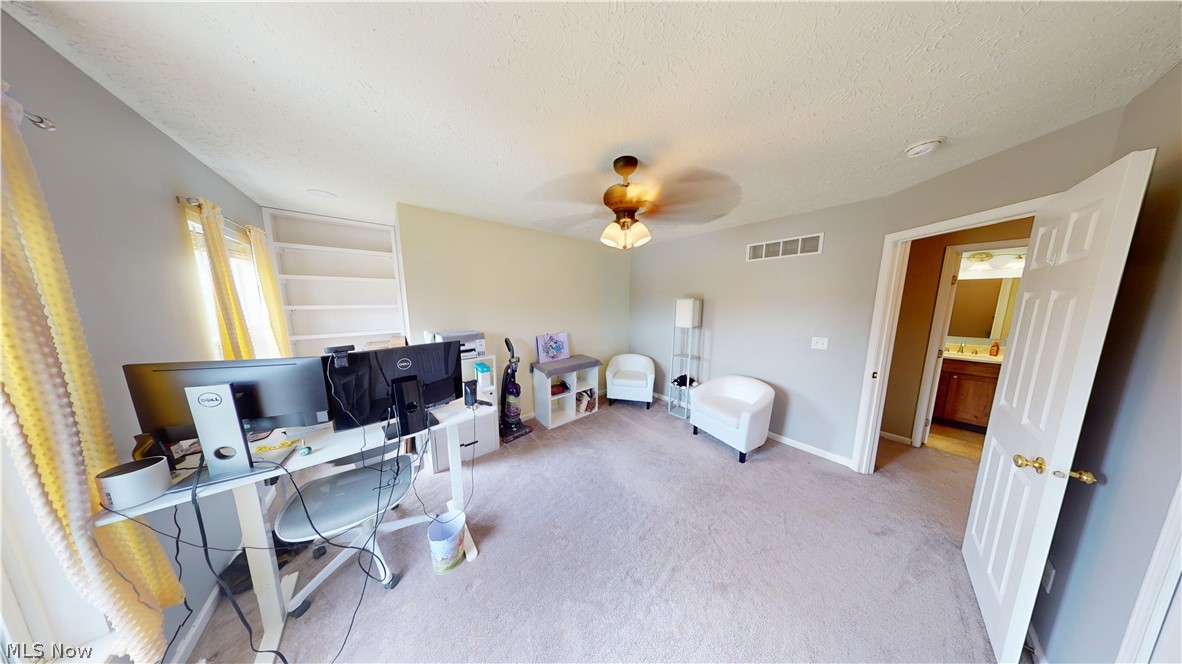 Overlook Condo/Pleasant Lakes - Residential