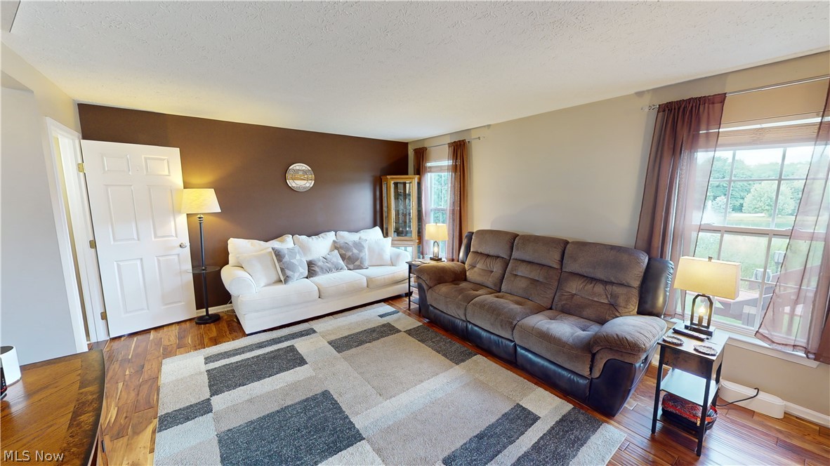 Overlook Condo/Pleasant Lakes - Residential