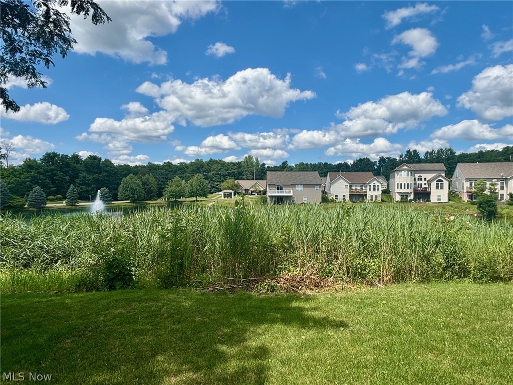Overlook Condo/Pleasant Lakes - Residential
