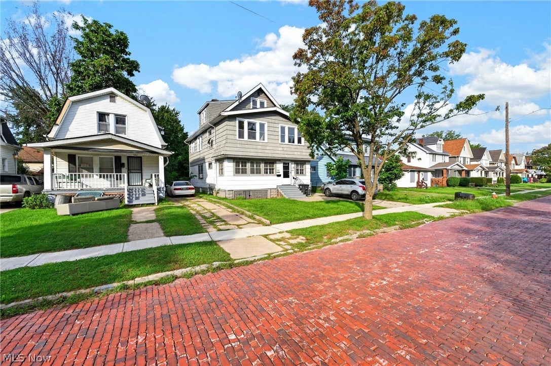 1464 E 175th Street