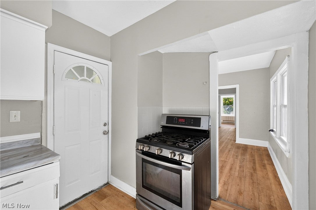 1464 E 175th Street