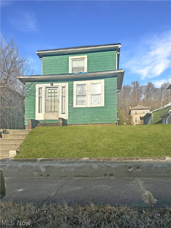 Don't miss out on this incredible opportunity to own a charming 2-bedroom home with endless potential! This property features a spacious 3-car garage, 1300 sq ft of living space, and is conveniently located near highways and amenities. Best of all, it's priced at an unbeatable $25,000! Don't wait, schedule a showing today before it's gone!
